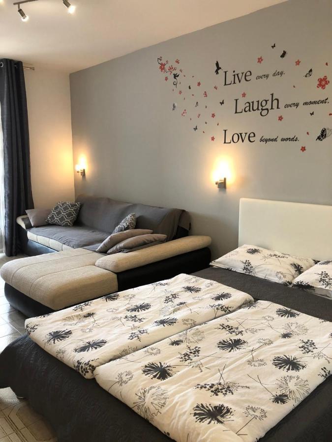 Studio Apartma Franca Umag Bagian luar foto